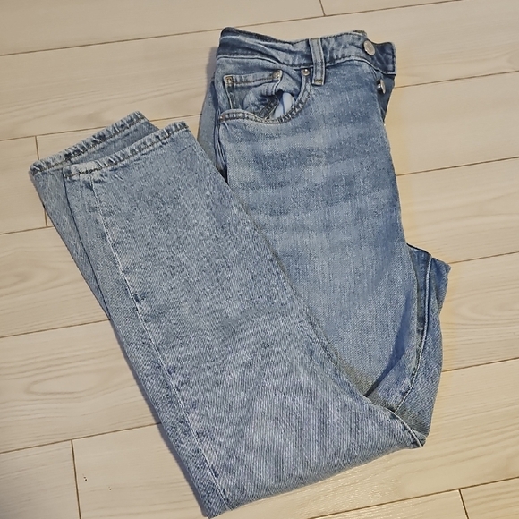 H&M Womens Size 6 Mom Jeans Denim High Waist - Picture 1 of 6